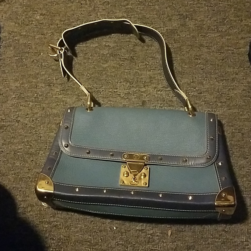 Loui V purse